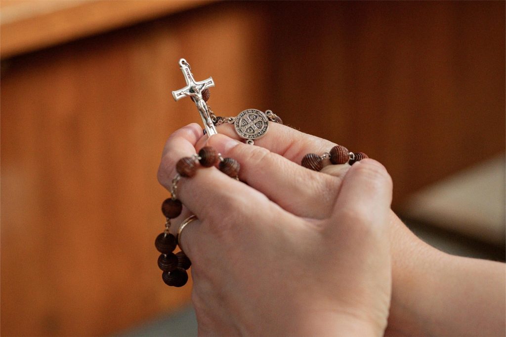 Exploring The Name: What Is A Cross Necklace Called