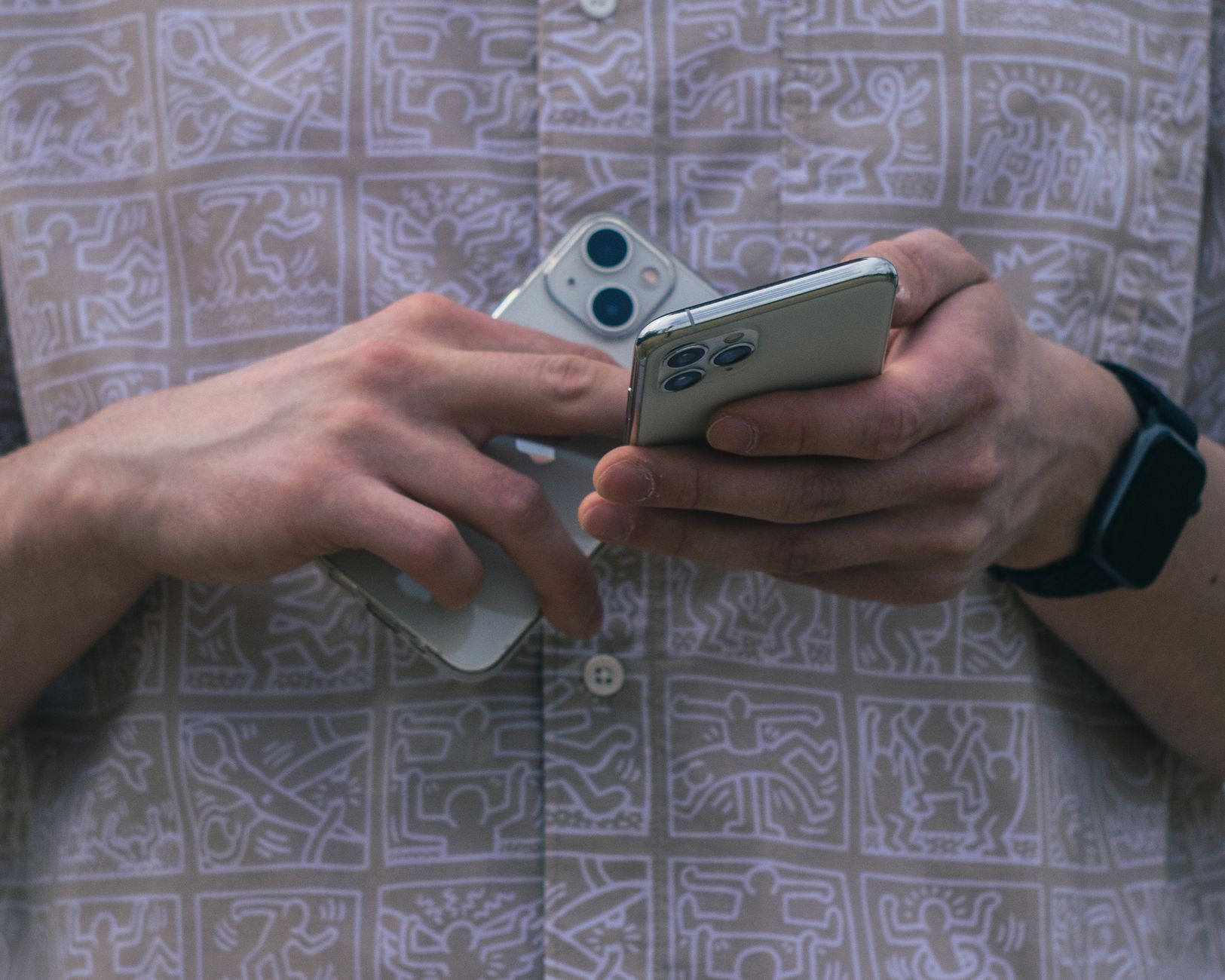iPhone Duo startup screen
